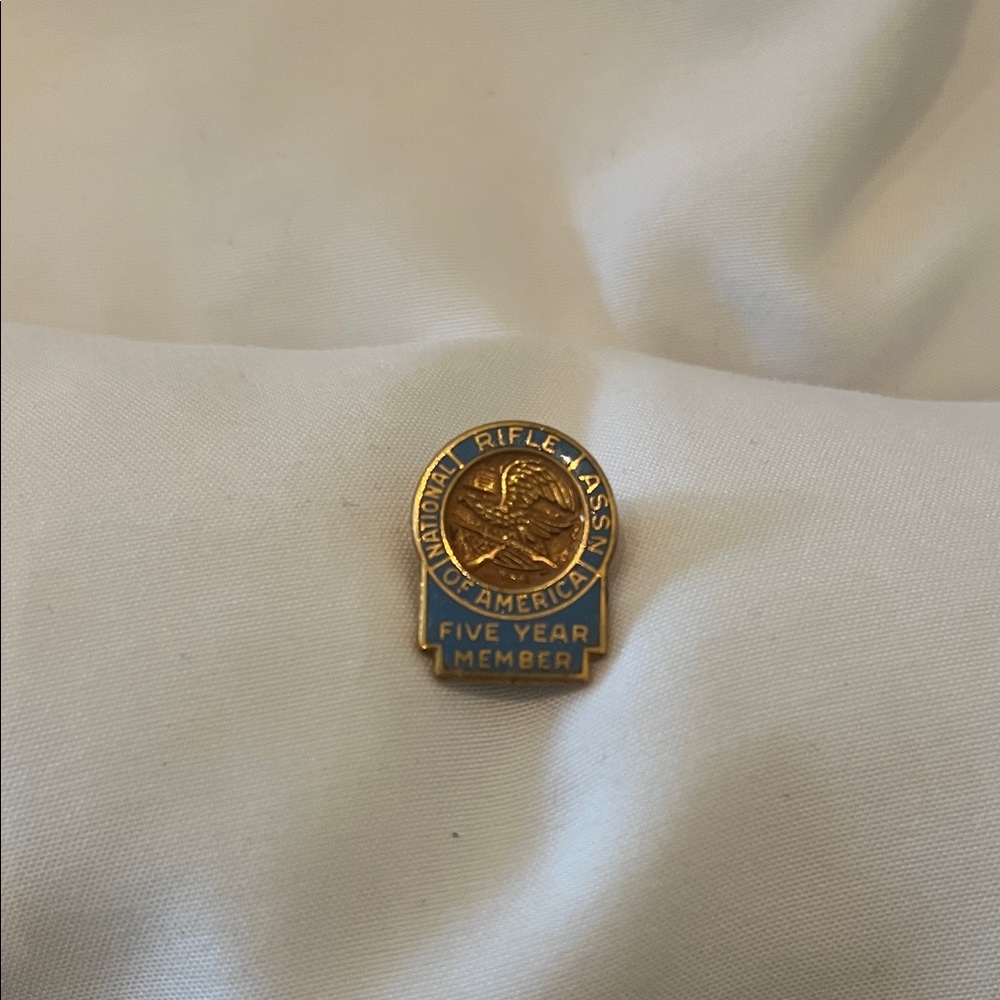 Gold and Blue NRA Five Year Member Pin